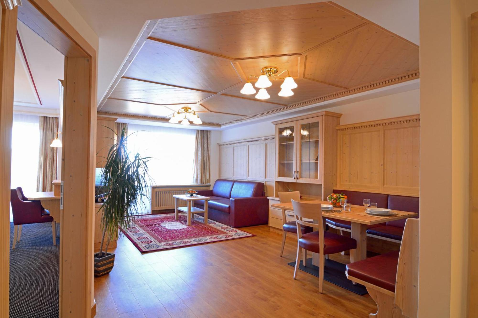 סלבה די ואל גרדנה Residence Isabell מראה חיצוני תמונה